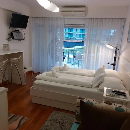 Ni I - With Balcony S Apartment Makarska